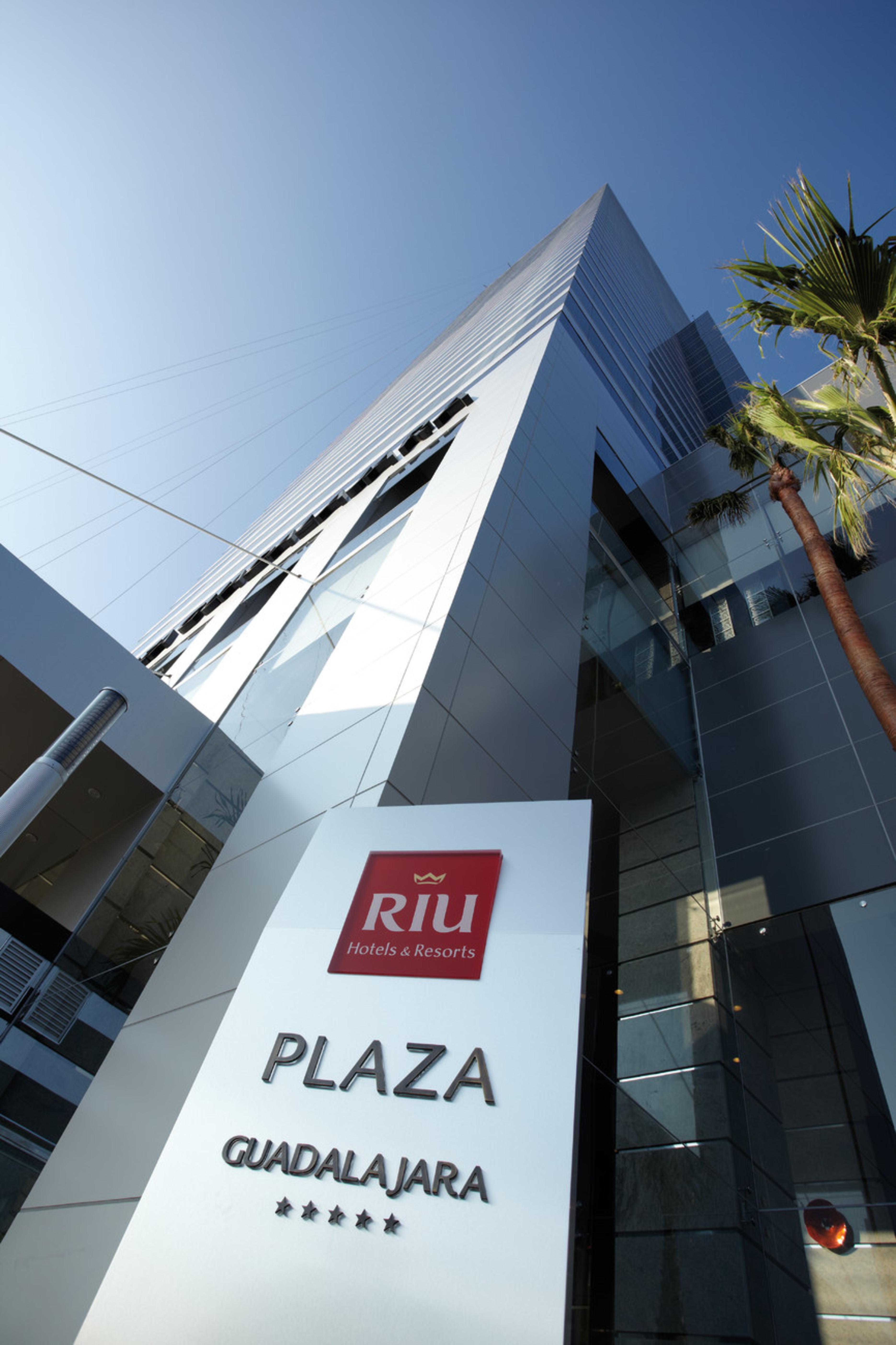 Riu Plaza Guadalajara Hotel Exterior photo